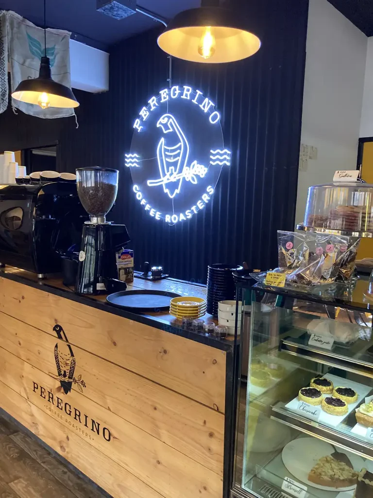 Peregrino Coffee Roasters meson interior